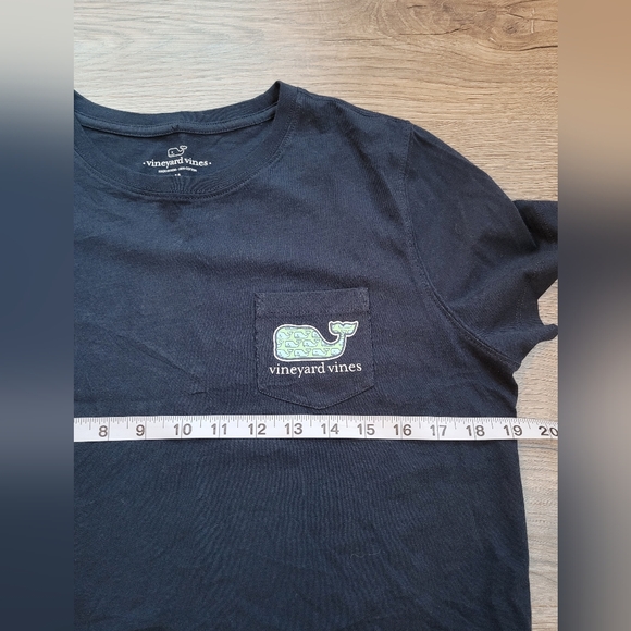 Vineyard Vines Medium Navy Tee - Picture 5 of 6